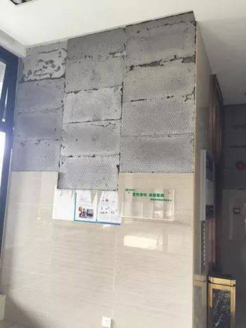 瓷磚背膠的作用是什么？